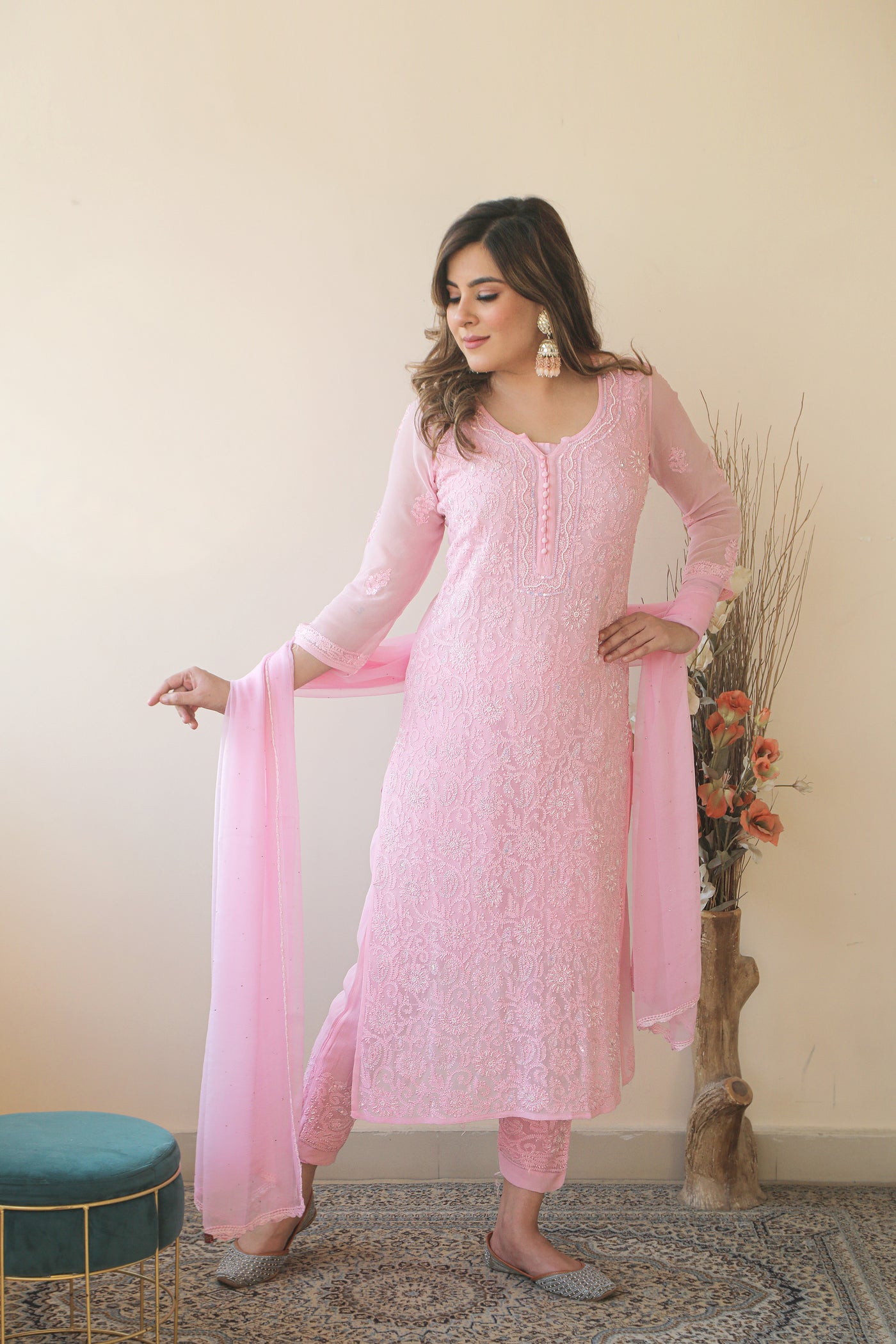 Almas Lifestyle Lucknowi Chikankari Viscose Kurti & Pant Set With Inner & Dupatta - Almas Lifestyle
