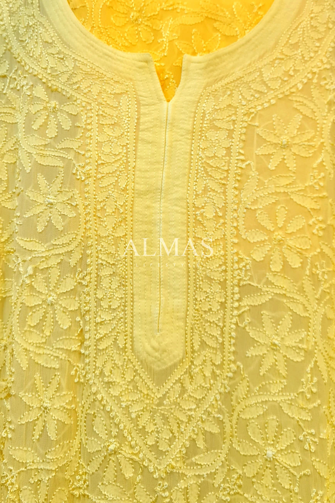 Alora Lucknowi Chikankari Viscose Kurti & Pant Set With Inner & Dupatta